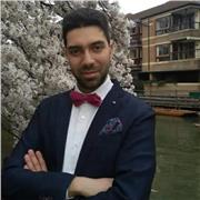 Docente di Liceo Linguistico di Lingua Russa, laureato con lode in Lingue Straniere all’Università Ca’ Foscari di Venezia, in possesso di titoli di specializzazione acquisiti in Russia e di un Dottorato di Ricerca (PhD) presso l’Università di Trento, effe